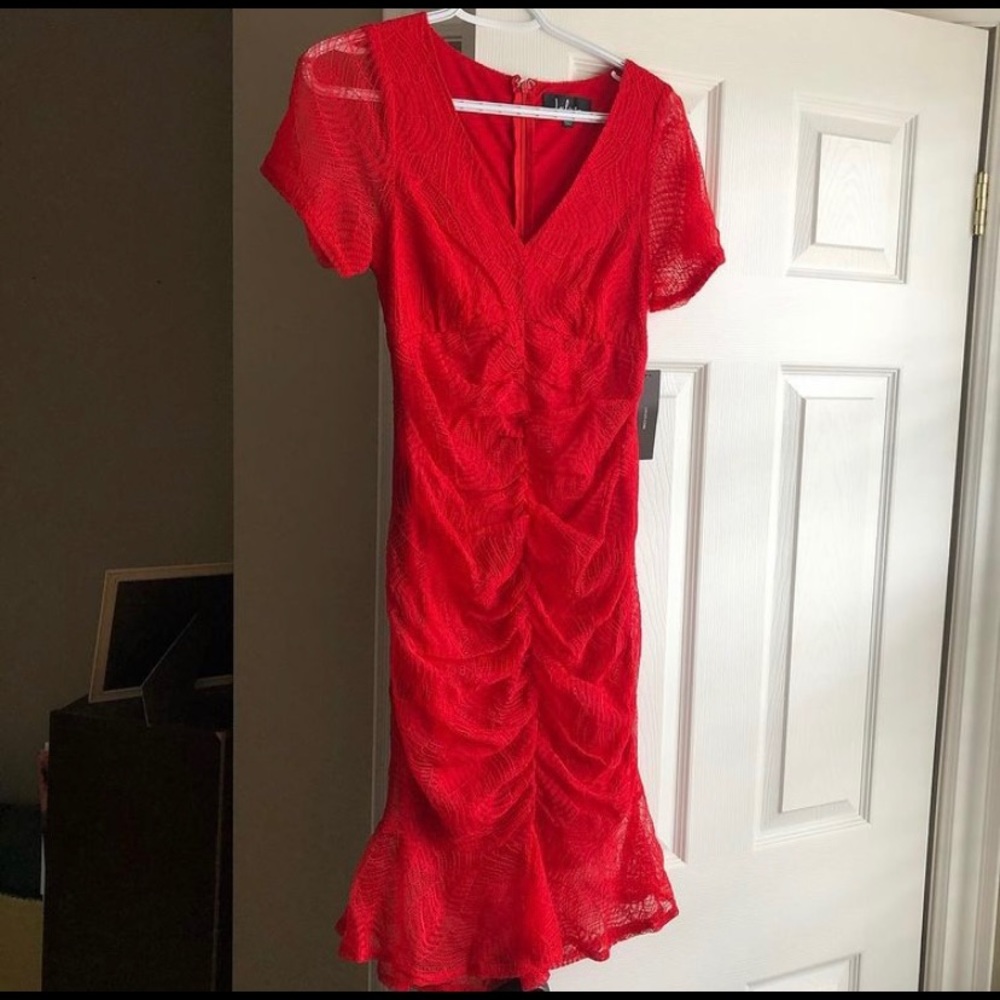Red Rippled Mermaid Dress - Picture 1 of 2